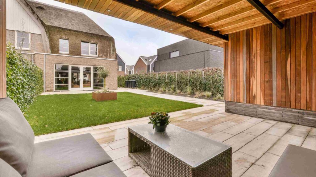 Woodland Hills patio contractors