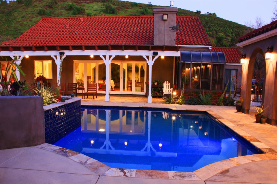 Pool design and build contractors